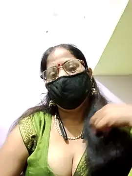 Snapshot of SEEMA_012 chatting on May 2026 04:54:02 AM SEEMA 012 online show from May 2026 04:54:02 AM