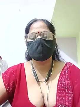 Snapshot of SEEMA_012 chatting on May 2026 04:41:02 AM SEEMA 012 online show from May 2026 04:41:02 AM