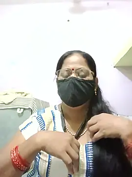 Snapshot of SEEMA_012 chatting on May 2026 05:16:02 AM SEEMA 012 online show from May 2026 05:16:02 AM