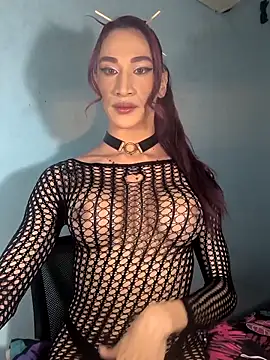 Snapshot of SamySeduction chatting on April 2026 06:28:01 AM SamySeduction online show from April 2026 06:28:01 AM
