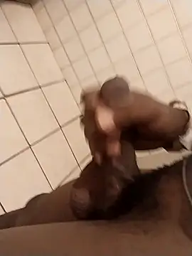 Snapshot of alphamale25 chatting on April 2026 09:39:33 PM alphamale25 online show from April 2026 09:39:33 PM