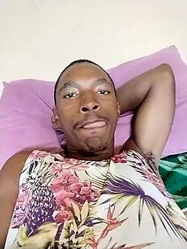 Snapshot of alphamale25 chatting on May 2026 05:46:02 AM alphamale25 online show from May 2026 05:46:02 AM