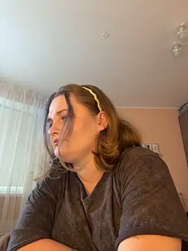 EdithBrown online show from April 2026 01:41:02 PM