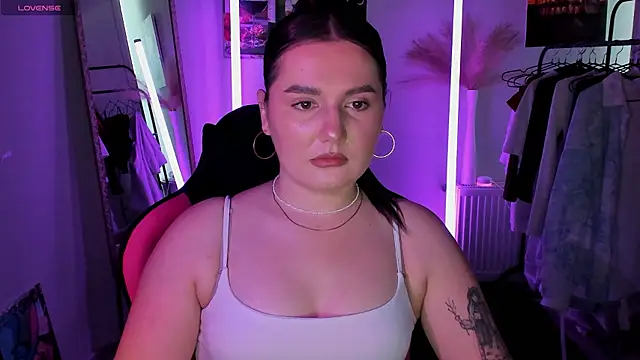 Snapshot of SourCherry__ chatting on July 2026 12:33:02 PM SourCherry online show from July 2026 12:33:02 PM