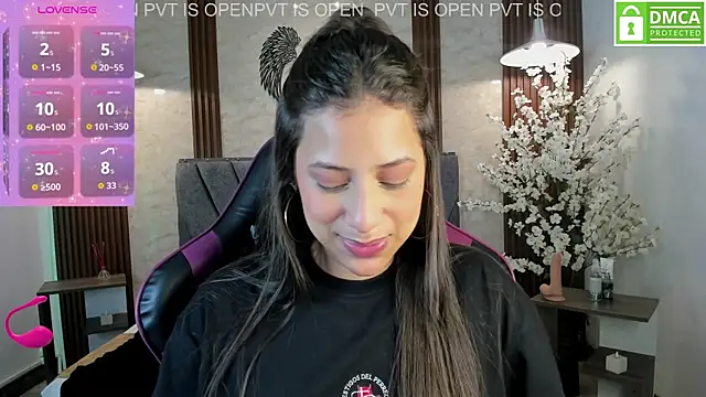 Snapshot of Atiena_ chatting on April 2026 07:12:01 PM Atiena online show from April 2026 07:12:01 PM