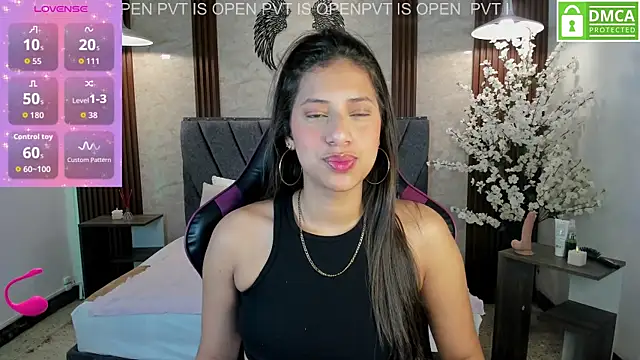 Snapshot of Atiena_ chatting on April 2026 07:19:01 PM Atiena online show from April 2026 07:19:01 PM