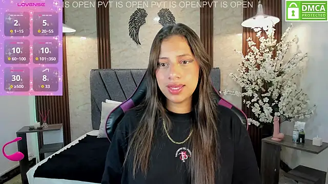 Snapshot of Atiena_ chatting on April 2026 07:20:01 PM Atiena online show from April 2026 07:20:01 PM