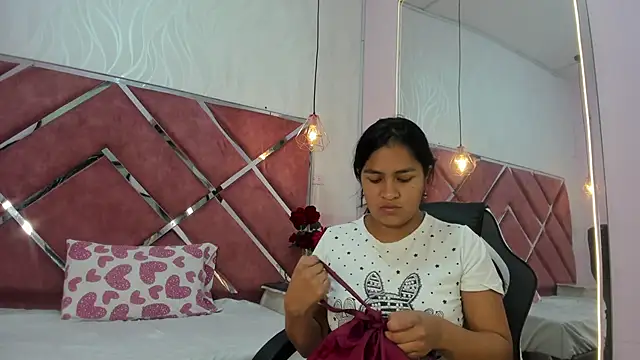 AprilMiiller online show from May 2026 12:56:02 PM