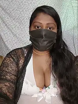 Snapshot of Romantic_Woman chatting on May 2026 10:54:01 AM Romantic Woman online show from May 2026 10:54:01 AM
