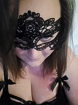 Snapshot of Blondibaby chatting on April 2026 06:54:02 PM Blondibaby online show from April 2026 06:54:02 PM