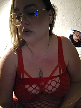 Snapshot of Blondibaby chatting on May 2026 07:22:01 PM Blondibaby online show from May 2026 07:22:01 PM