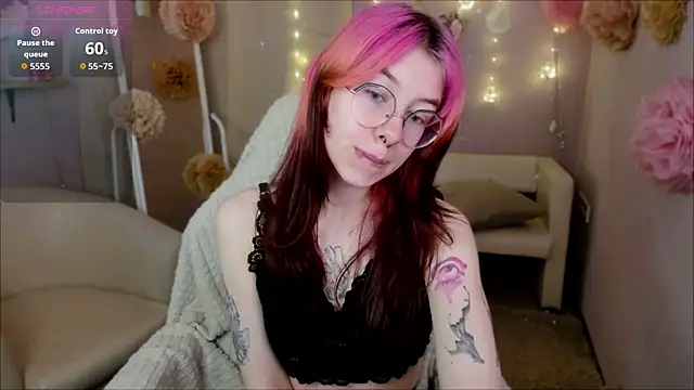 Alice Nyx online show from May 2026 08:38:01 PM