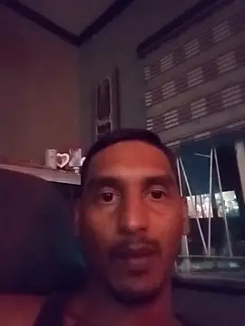 Snapshot of JJM29 chatting on April 2026 05:14:02 PM JJM29 online show from April 2026 05:14:02 PM