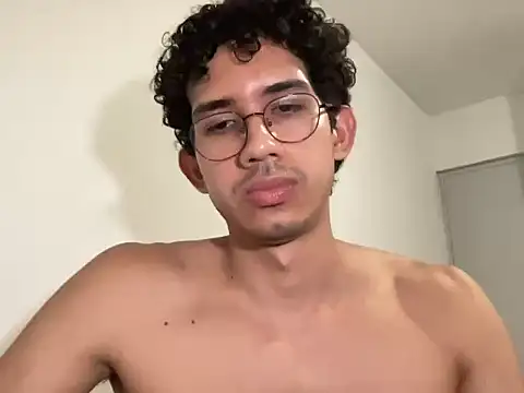 Domincmarles online show from April 2026 02:32:01 AM