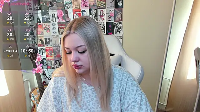 Snapshot of AmeliePeach chatting on May 2026 01:36:02 AM AmeliePeach online show from May 2026 01:36:02 AM