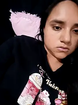 Snapshot of Valentina_Narvaez chatting on May 2026 07:33:01 PM Valentina Narvaez online show from May 2026 07:33:01 PM