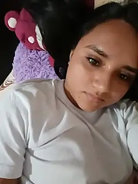Snapshot of Valentina_Narvaez chatting on May 2026 05:55:02 PM Valentina Narvaez online show from May 2026 05:55:02 PM