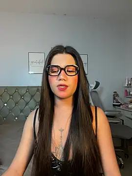 Snapshot of JassmineLove chatting on July 2026 08:22:01 AM JassmineLove online show from July 2026 08:22:01 AM