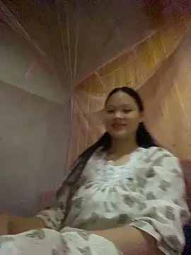 Snapshot of __Sunflower__ chatting on April 2026 01:30:02 AM Sunflower online show from April 2026 01:30:02 AM