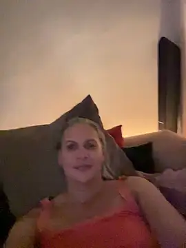 Snapshot of SweetLilTrouble chatting on May 2026 09:31:02 PM SweetLilTrouble online show from May 2026 09:31:02 PM