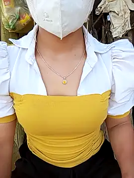 Snapshot of minachao121 chatting on April 2026 09:17:01 AM minachao121 online show from April 2026 09:17:01 AM