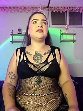 Snapshot of __MeganMY chatting on May 2026 06:31:02 AM MeganMY online show from May 2026 06:31:02 AM