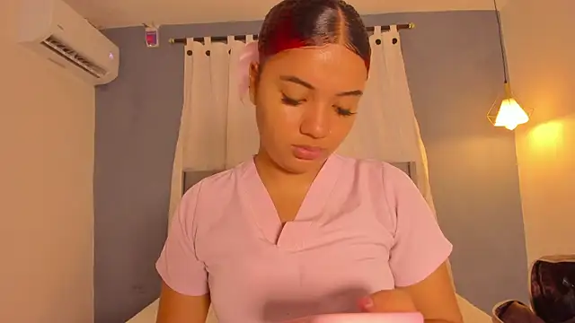 sweetkimmie  online show from April 2026 11:23:01 AM