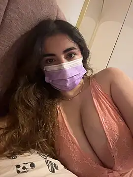 AnnieCartier online show from July 2026 01:39:02 PM