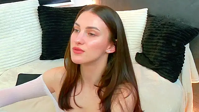 Snapshot of Amira_a chatting on May 2026 04:21:02 AM Amira a online show from May 2026 04:21:02 AM
