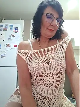 Snapshot of LaliaMia chatting on November 2025 04:58:02 AM LaliaMia online show from November 2025 04:58:02 AM