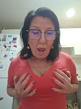 Snapshot of LaliaMia chatting on January 2026 04:17:02 AM LaliaMia online show from January 2026 04:17:02 AM