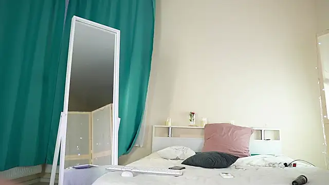 Snapshot of Ann_heart chatting on May 2026 04:02:01 PM Ann heart online show from May 2026 04:02:01 PM