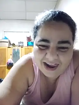 Snapshot of Golositadeamor chatting on May 2026 06:59:01 PM Golositadeamor online show from May 2026 06:59:01 PM