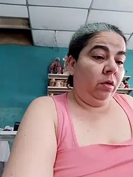 Snapshot of Golositadeamor chatting on May 2026 05:19:01 PM Golositadeamor online show from May 2026 05:19:01 PM