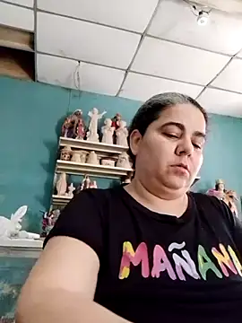 Snapshot of Golositadeamor chatting on May 2026 06:15:02 PM Golositadeamor online show from May 2026 06:15:02 PM
