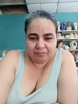 Snapshot of Golositadeamor chatting on May 2026 07:21:01 PM Golositadeamor online show from May 2026 07:21:01 PM