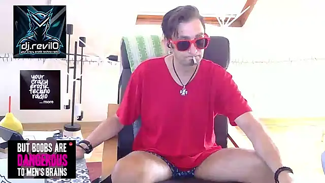 OllyFummler online show from May 2026 07:37:02 AM