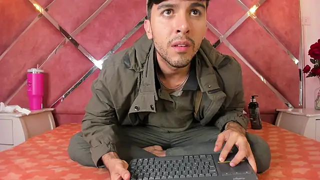 RodrigoColby2 online show from May 2026 03:39:02 PM