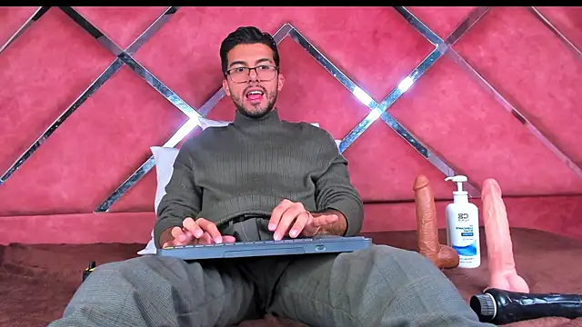 RodrigoColby2 online show from June 2026 02:38:01 AM