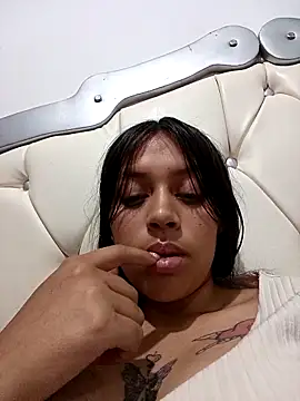 Snapshot of mara-ross chatting on April 2026 04:02:02 AM mara-ross online show from April 2026 04:02:02 AM