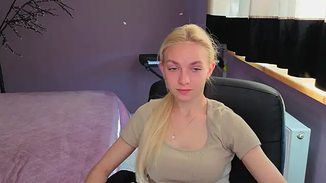 Snapshot of SonnySofia chatting on May 2026 05:36:02 AM SonnySofia online show from May 2026 05:36:02 AM