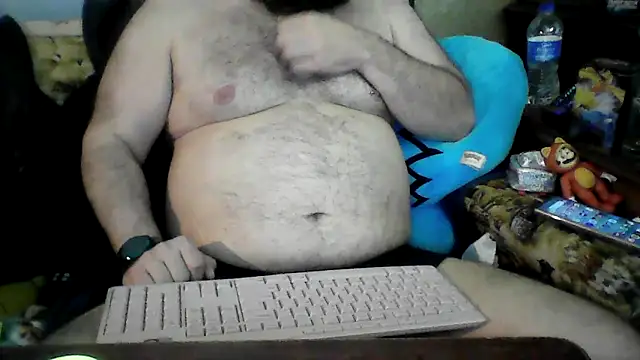 Snapshot of BriTheTopBear chatting on May 2026 12:28:02 AM BriTheTopBear online show from May 2026 12:28:02 AM