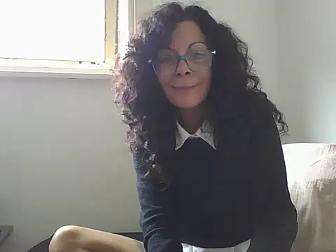 Snapshot of luly_mariposa chatting on May 2026 06:13:01 PM luly mariposa online show from May 2026 06:13:01 PM