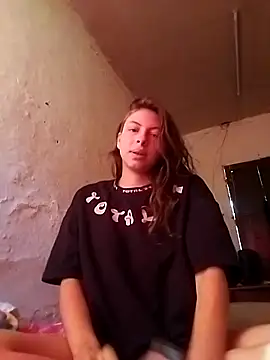 Snapshot of scarlet_fox75 chatting on June 2026 07:48:01 PM scarlet fox75 online show from June 2026 07:48:01 PM