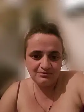 Snapshot of AnabelBexley chatting on April 2026 04:49:01 PM AnabelBexley online show from April 2026 04:49:01 PM