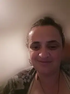Snapshot of AnabelBexley chatting on May 2026 04:22:01 PM AnabelBexley online show from May 2026 04:22:01 PM