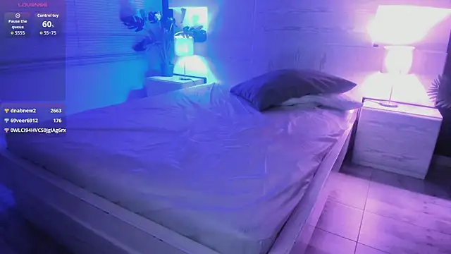 Snapshot of angelina_hilton chatting on July 2026 11:51:01 PM angelina hilton online show from July 2026 11:51:01 PM