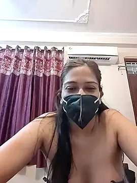 Snapshot of Aliyaa_bhat chatting on May 2026 12:43:02 PM Aliyaa bhat online show from May 2026 12:43:02 PM
