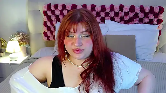 BelladonnaRed online show from April 2026 03:42:01 AM