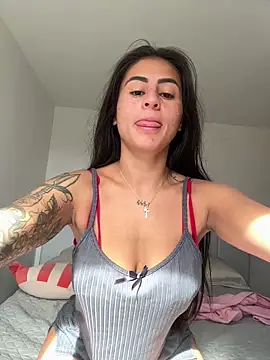 lunasex06 online show from May 2026 01:40:01 PM